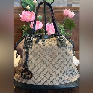 Gucci Shoulder Bag GG Canvas